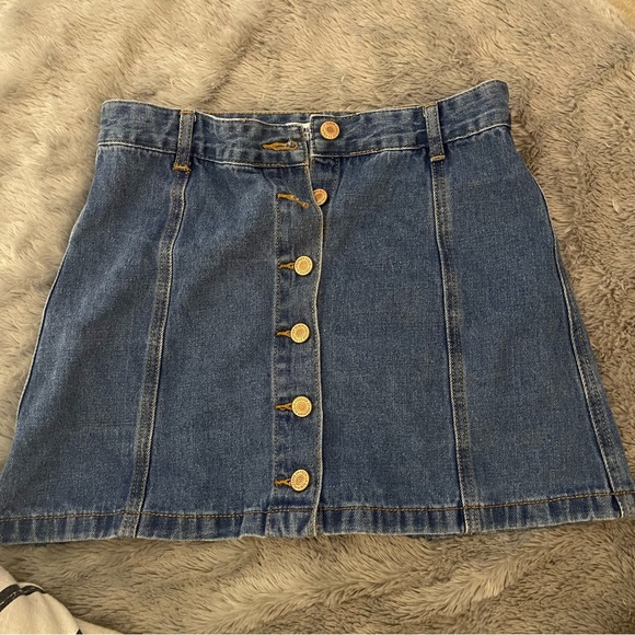 Forever 21 Denim Button-Up Skirt / Mini-Skirt Size S - Picture 1 of 5